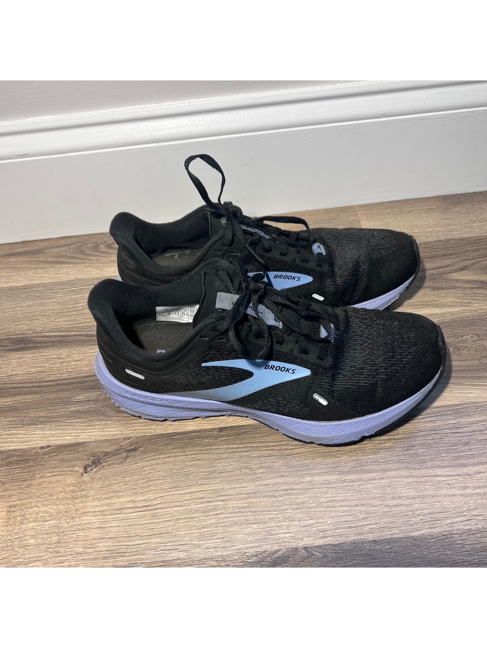 Brooks Launch 5 black running shoes, women's size 8.5